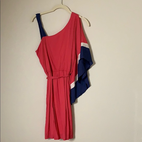 C. Luce Dresses & Skirts - Colorblocked dress with one sleeve